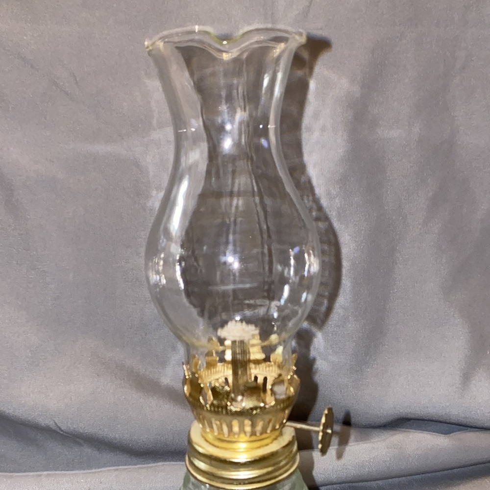 Bx47 Vintage Clear Hobnail Round Oil Lamp 8.5” - Hurricane - Picture 2 of 4
